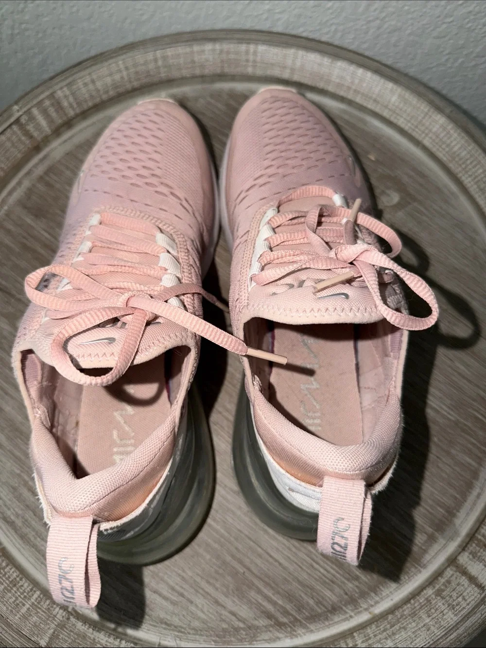 Nike Women’s Air Max 270 in size 9 - Picture 6 of 7